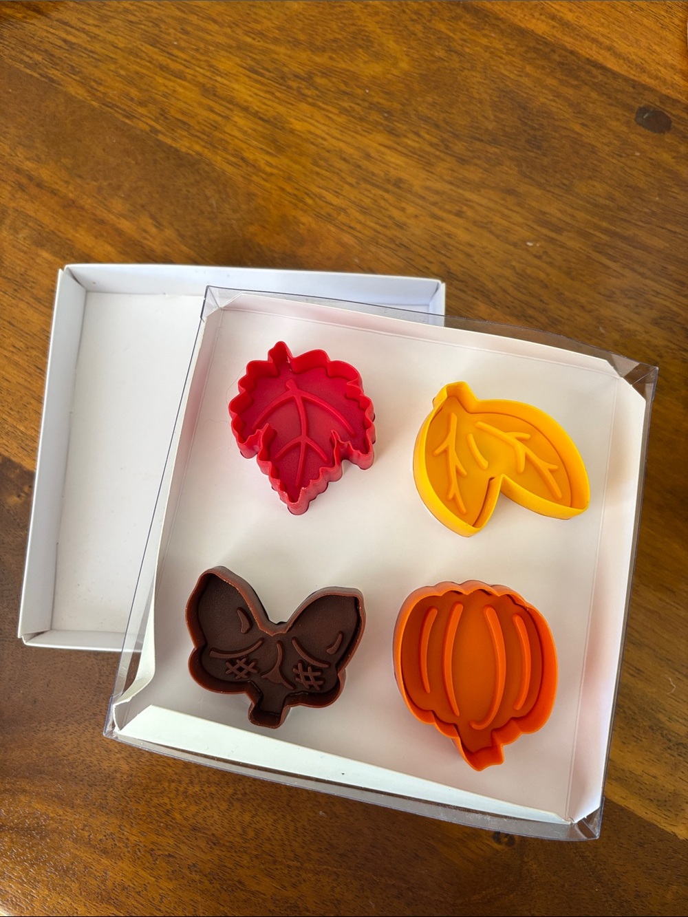 Williams Sonoma Fall Pie Punches set of 4 - leaves, acorns, pumpkin